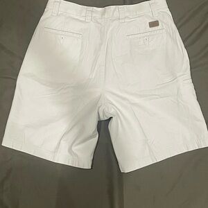 Dockers Men's White Flat Front Shorts perfect condition